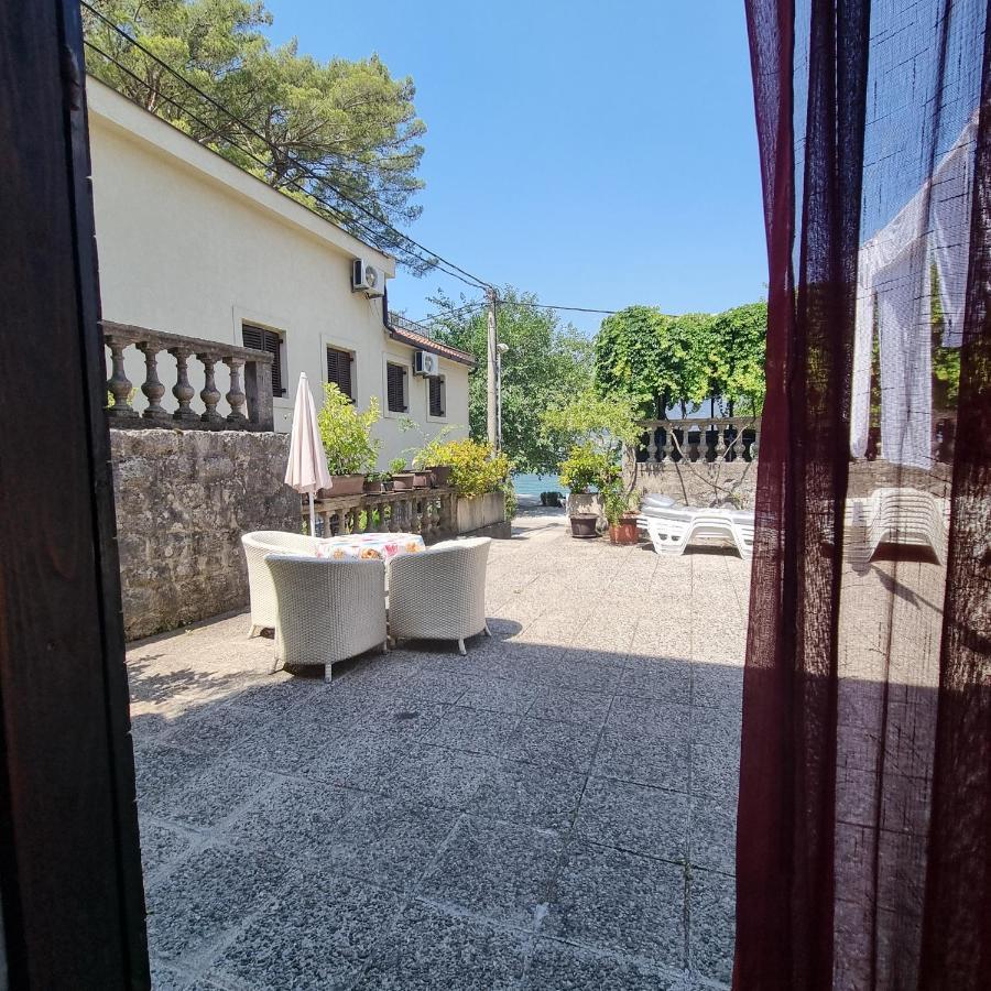 Apartment Jovan2,On The Beach With Free Wi-Fi Kotor Ngoại thất bức ảnh